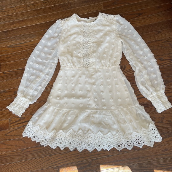 White polkadotted dress size small - Picture 2 of 7